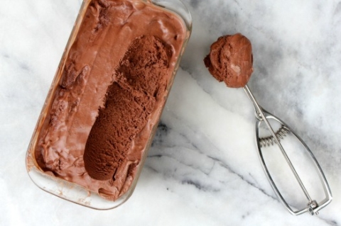 Chocolate Kitchenaid Ice Cream Recipe - Fabulessly Frugal